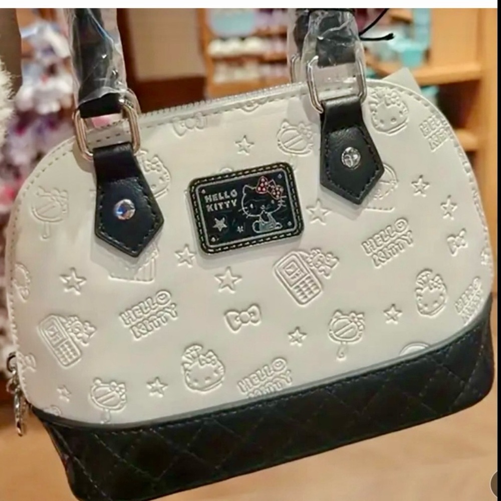 Hello Kitty Black and Cream Satchel - Picture 6 of 7